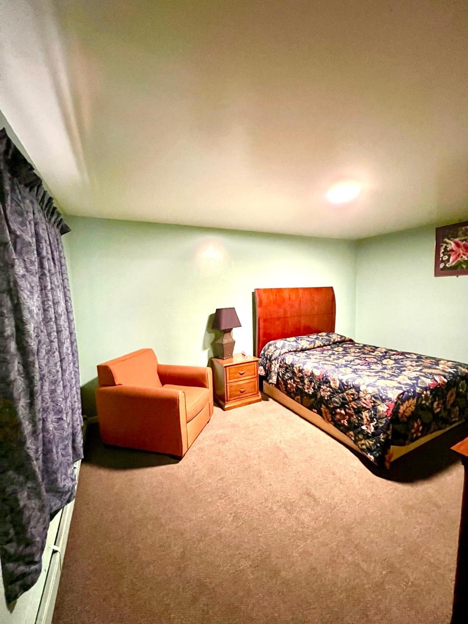 Your Motel Ypsilanti Eksteriør bilde